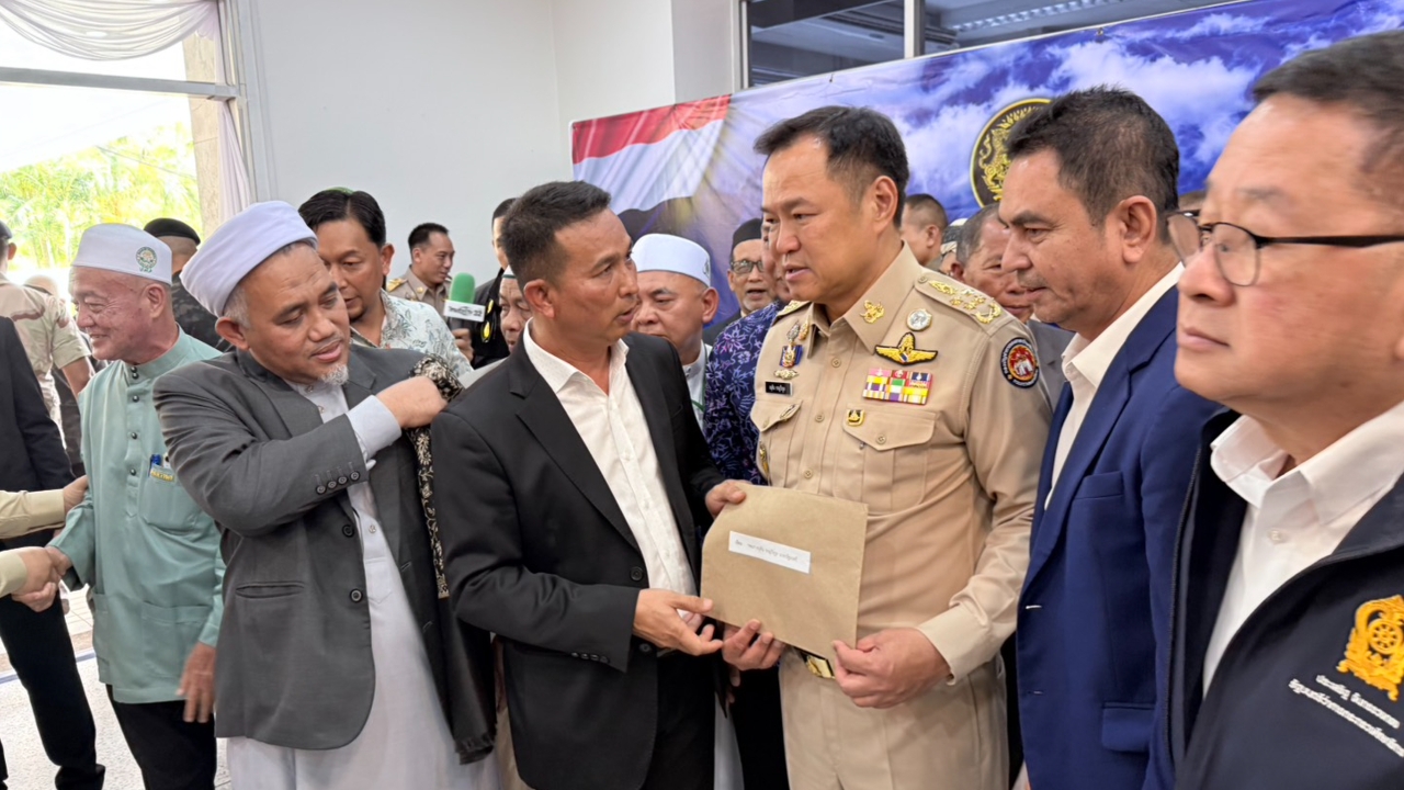 นายกฯ ชื่นชมข้าราชการ-เจ้าหน้าที่เข้มแข็ง-เสียสละ ชี้ ท้อไม่ได้ ตราบใดที่สันติสุขไม่เกิด