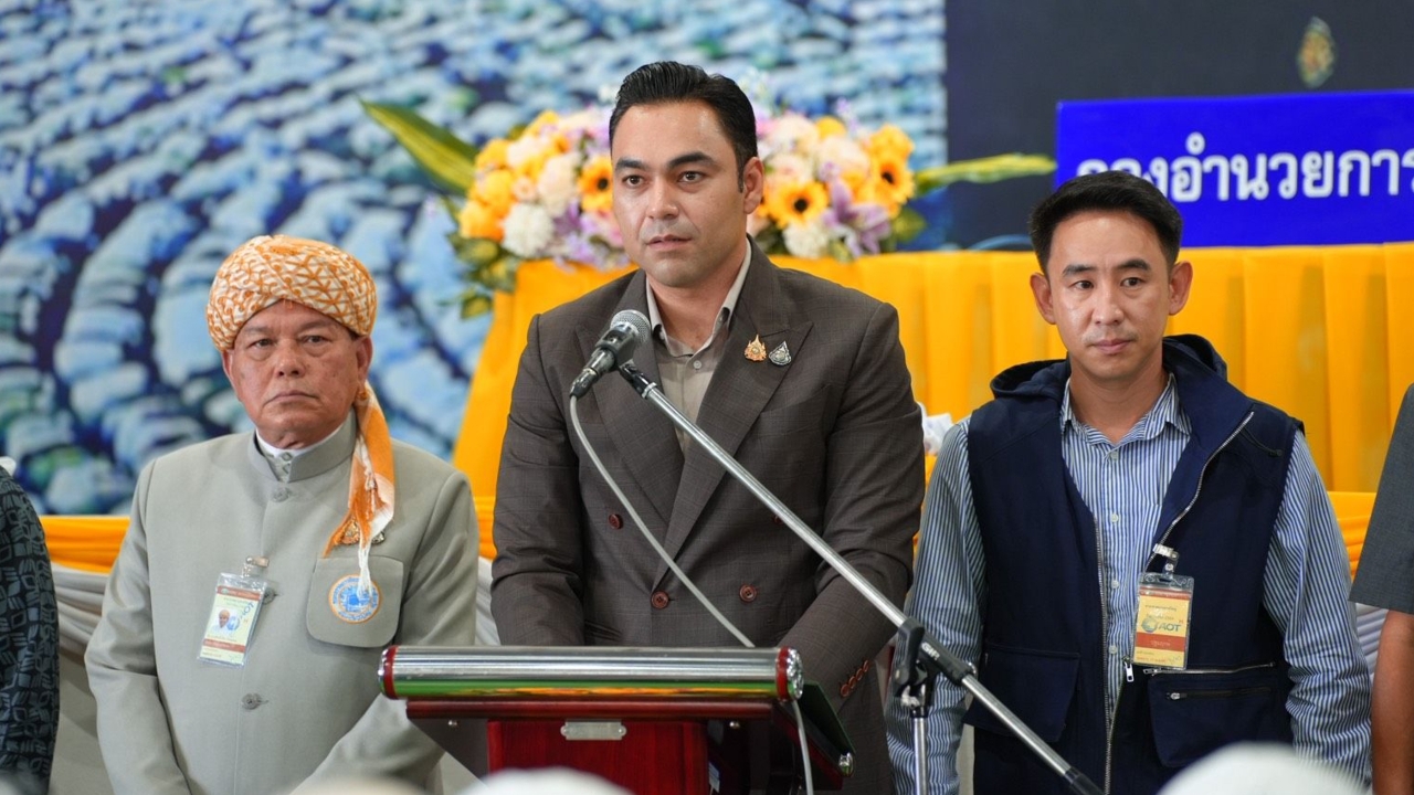 2 รมช.มหาดไทย ร่วมอำนวยพรผู้ไปแสวงบุญพิธีฮัจญ์ 2569 รัฐบาลประสานอำนวยความสะดวก