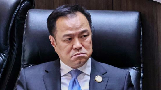 “อนุทิน”แบกวิกฤติ “การเมืองมั่วนํ้ามัน” ฝ่าสงคราม : ความหวังอยู่ที่ “มืองาน” เกินกำลังก๊วน“ลูกเทพ”