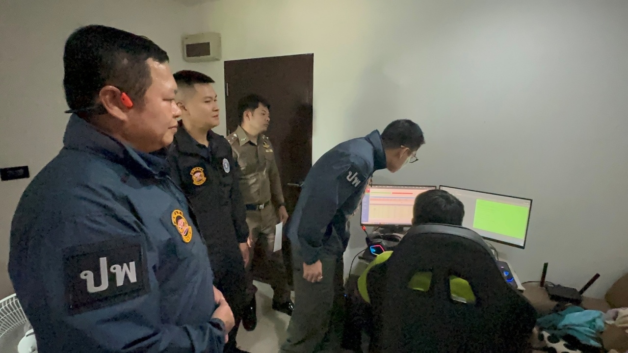 บุกทลาย 2 เครือข่ายเว็บพนันรายใหญ่ใน จ.นนทบุรี เงินหมุนรวมกว่า 564 ล้านต่อปี