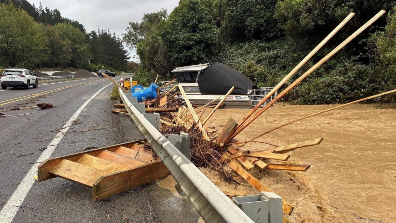 นิวซีแลนด์ประกาศภาวะฉุกเฉินกรุงเวลลิงตัน น้ำท่วมฉับพลัน-ดินถล่ม