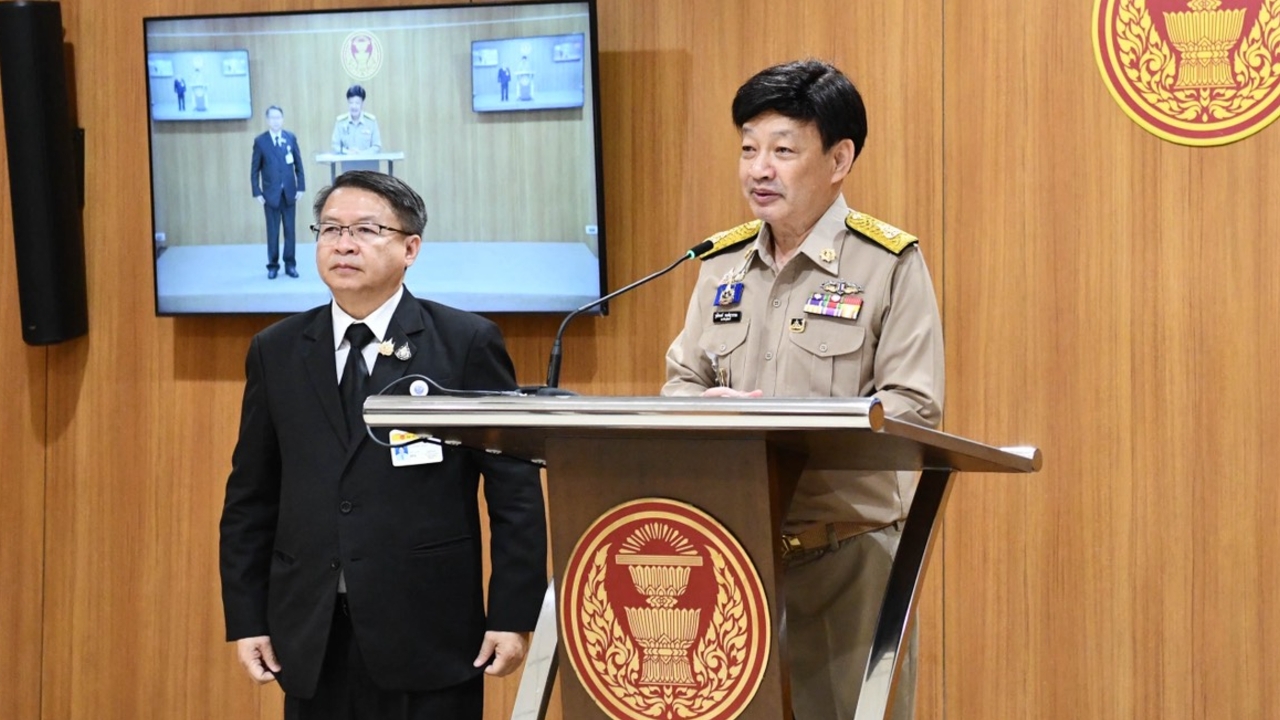 “วุฒิพงศ์” ซัด สว.น้ำเงิน อย่าลำพอง ลั่นไม่ใช่หน้าที่ สว. ชงเก็บ VAT เพิ่มเป็น 10%