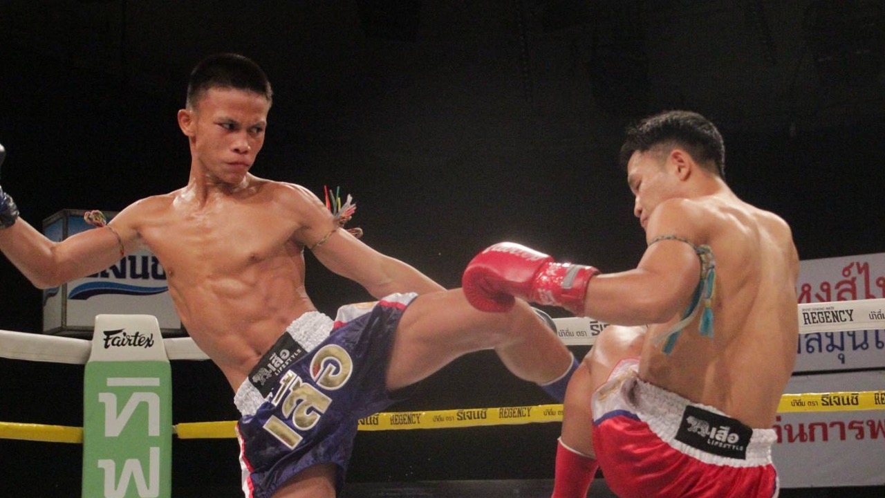 Hasadee and Pornphet Win on Points to Secure Spots in the Final 8 of the 25th True Muay Thai Tiger Cement Tournament