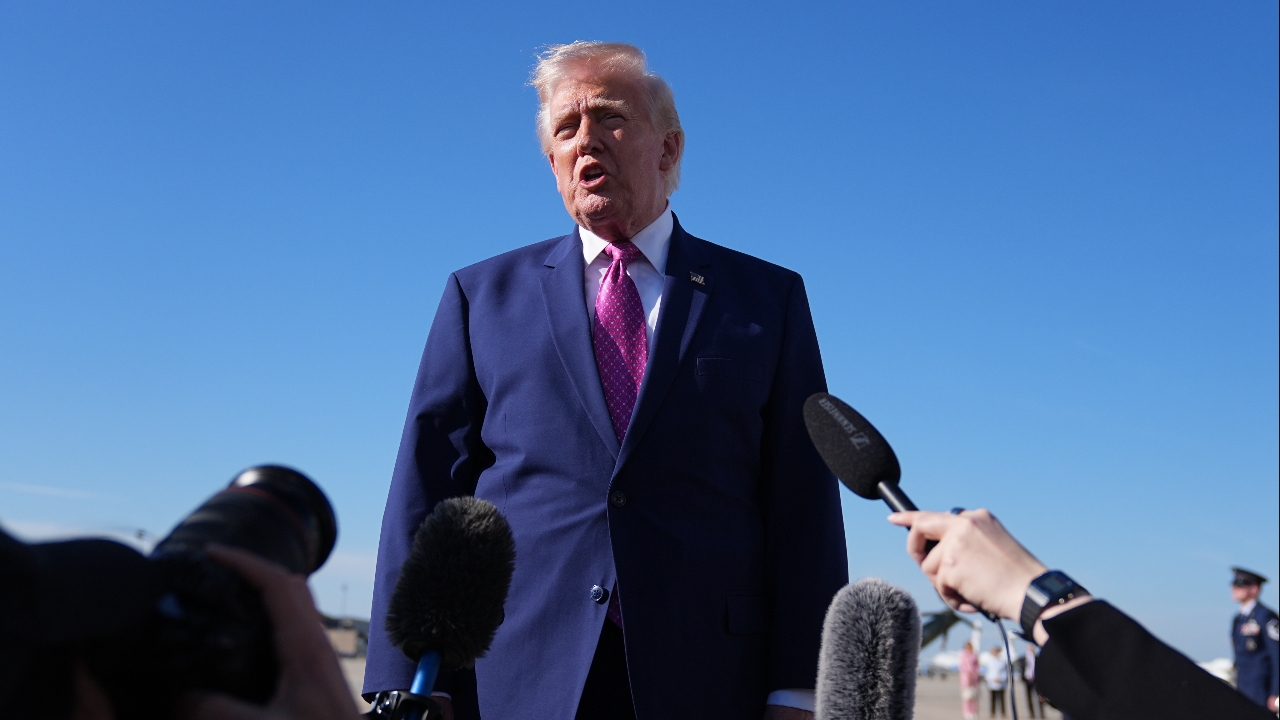 ทรัมป์มั่นใจ เปิดช่องแคบฮอร์มุซได้แน่ ไม่ว่าอิหร่านจะร่วมมือหรือไม่ก็ตาม