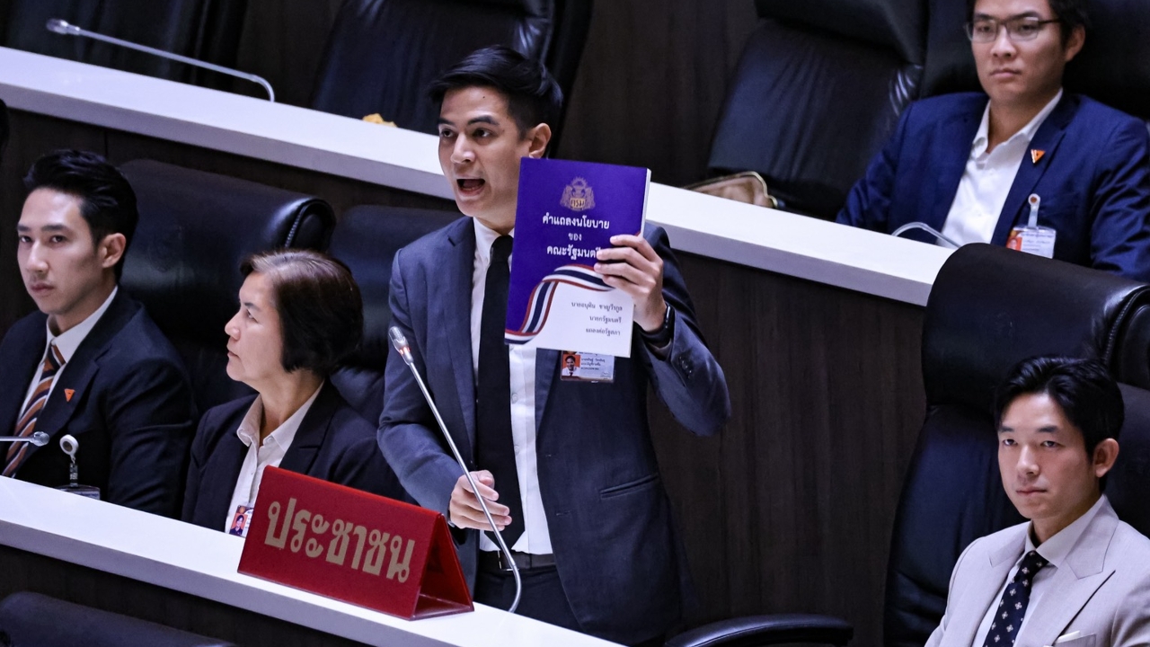 “ไอติม” อัด ครม.อนุทิน คือ “รัฐบาลผู้รับเหมา” แจงยิบ 5 พฤติกรรมที่จะถูกขึ้นบัญชีดำ