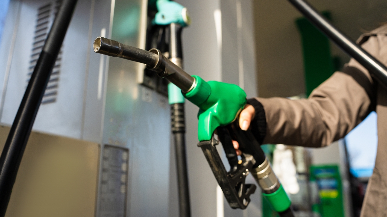 อัปเดตราคาน้ำมันพรุ่งนี้ 11 เมษายน 2569 น้ำมันดีเซล-เบนซิน ลิตรละกี่บาท