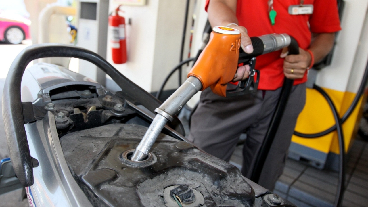 อัปเดตราคาน้ำมันพรุ่งนี้ 11 เมษายน 2569 น้ำมันดีเซล น้ำมันเบนซิน ลิตรละเท่าไร