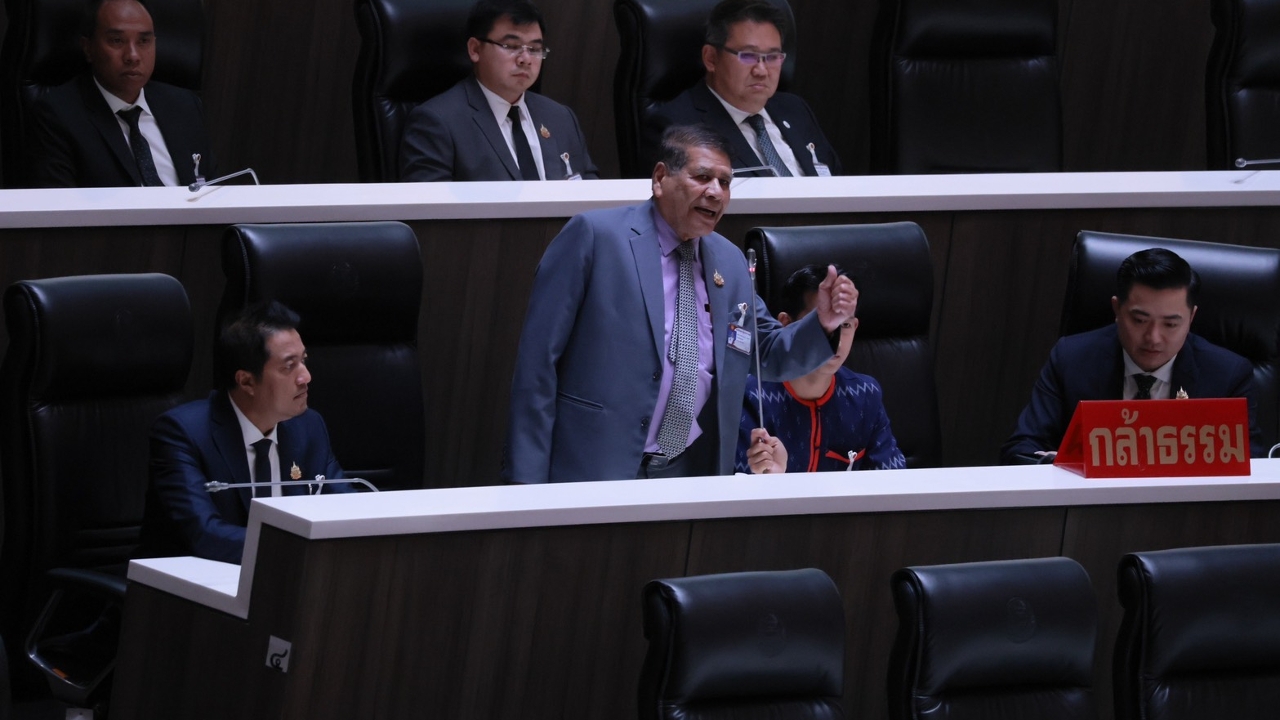 “สุรินทร์” ข้องใจ เครื่องบินรบสหรัฐฯ ลงจอดกระบี่ จวกปล่อยชาวอิสราเอลปักหลักเมืองท่องเที่ยว