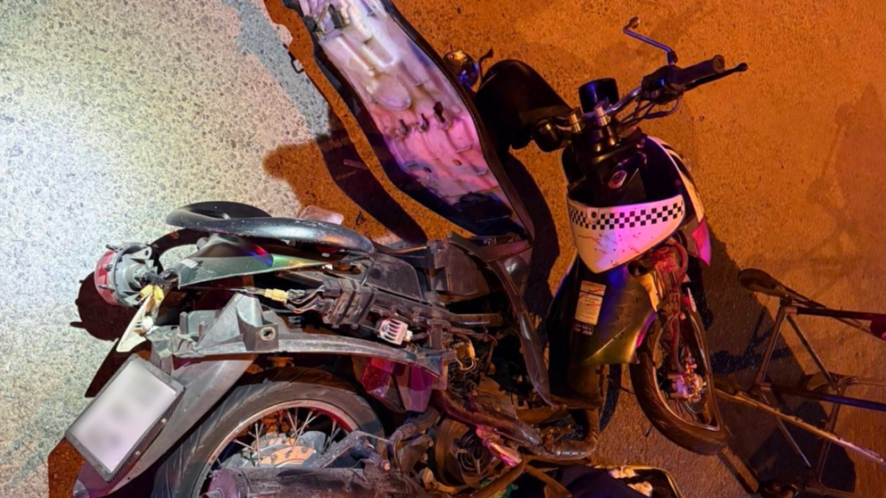 “คนขับกระบะ” มอบตัวแล้ว หลังแซงไม่พ้น ชนสาวท้อง 3 เดือนขาขาดแท้งลูก