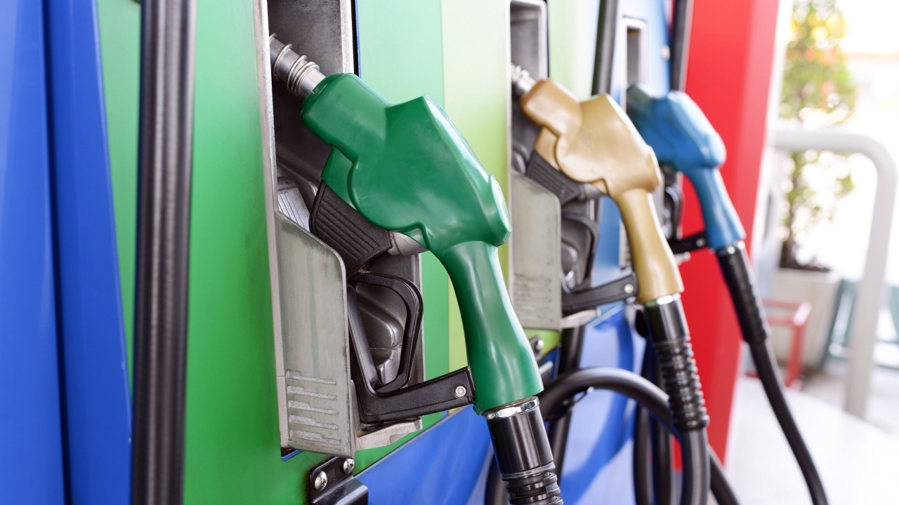 อัปเดตราคาน้ำมันวันนี้ 15 เมษายน 2569 น้ำมันดีเซล น้ำมันเบนซิน ลิตรละเท่าไร