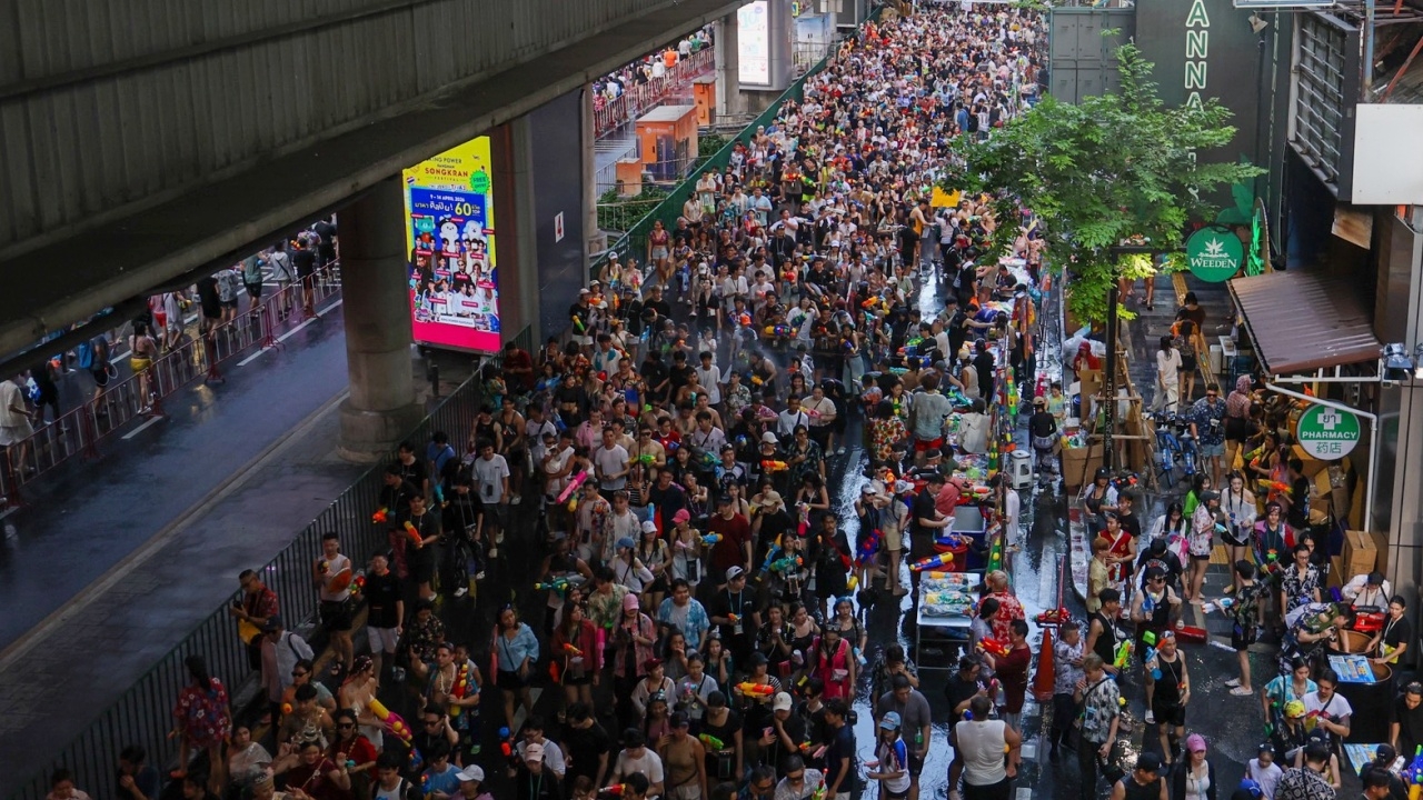 สงกรานต์สีลม 2569 ปิดฉากแล้ว รวมผู้เข้าร่วมงานทั้ง 3 วัน 652,974 คน