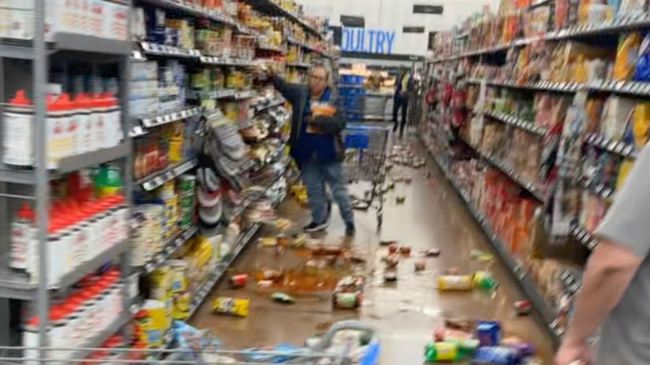 แผ่นดินไหวเนวาดา ขนาด 5.7 เขย่าสหรัฐฯ บ้านสั่นแรง-ร้านค้าพังเสียหาย