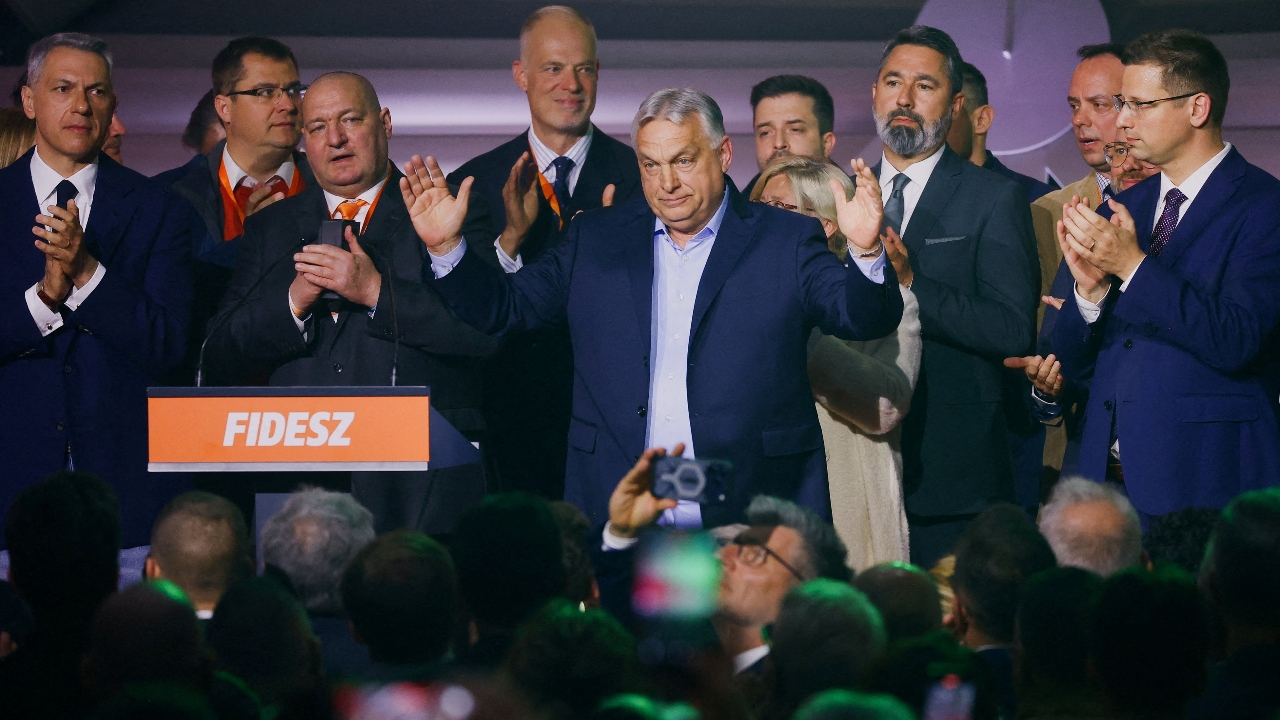 เดโมแครตเฮ "วิกเตอร์ ออร์บัน" พันธมิตร "ทรัมป์" พ่ายเลือกตั้งฮังการี