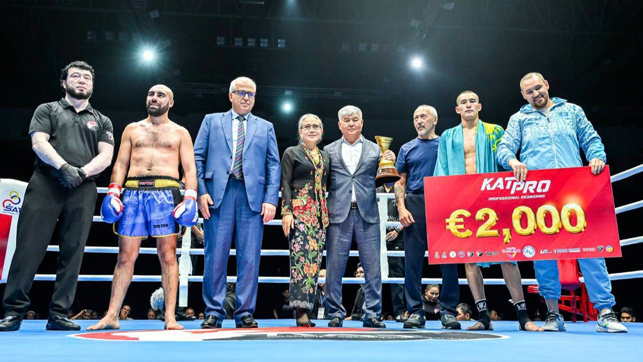 Chaiyanong and Sirisap Win Championships at KATPRO Professional Kickboxing