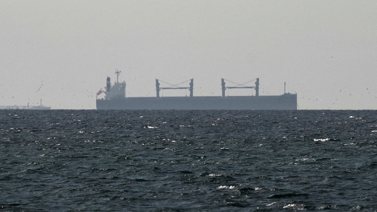 UKMTO ของอังกฤษ เตือนเรือสินค้าหลังสหรัฐฯ ปิดล้อมท่าเรืออิหร่าน