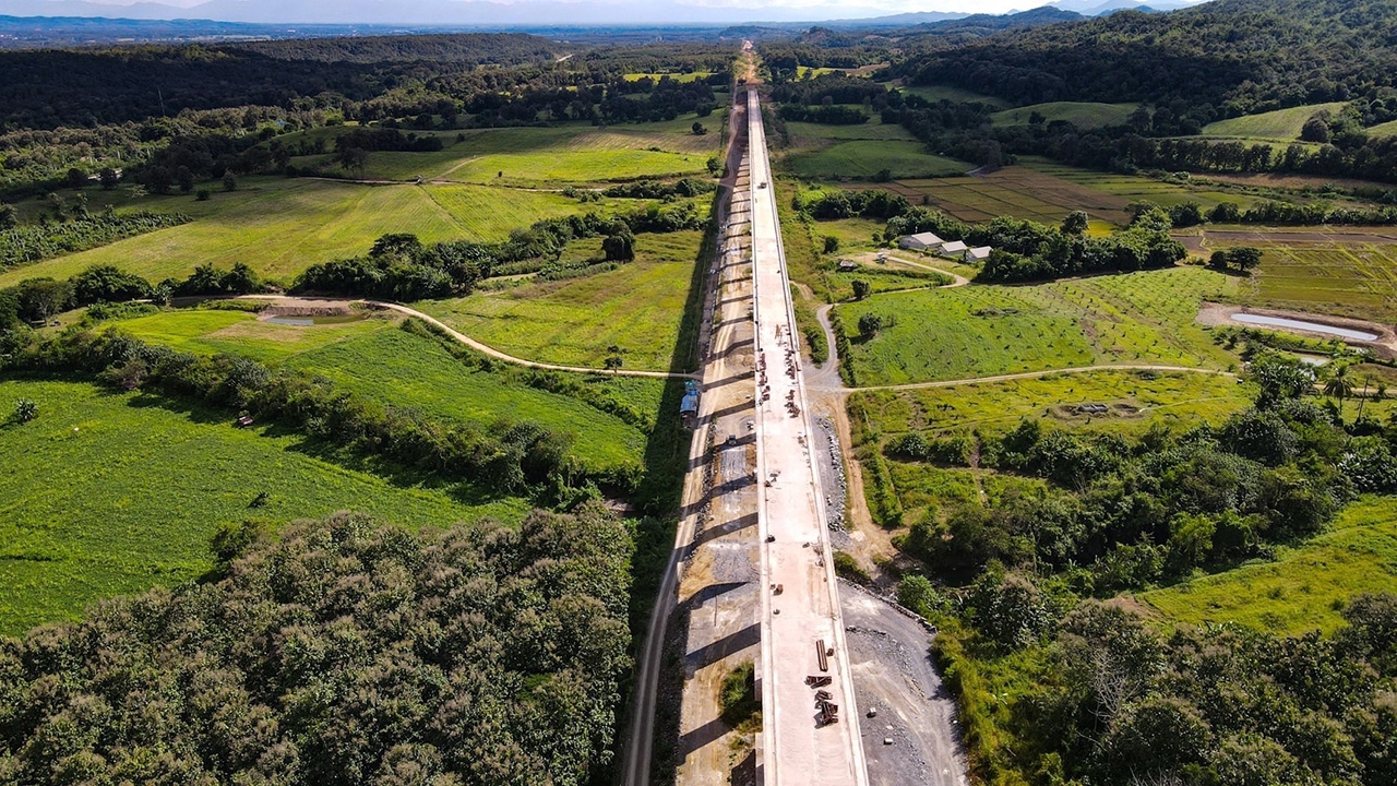 อัปเดตรถไฟทางคู่ "เด่นชัย-เชียงราย-เชียงของ" คืบหน้า 59% ลุยเจาะอุโมงค์ยาวที่สุดในไทย