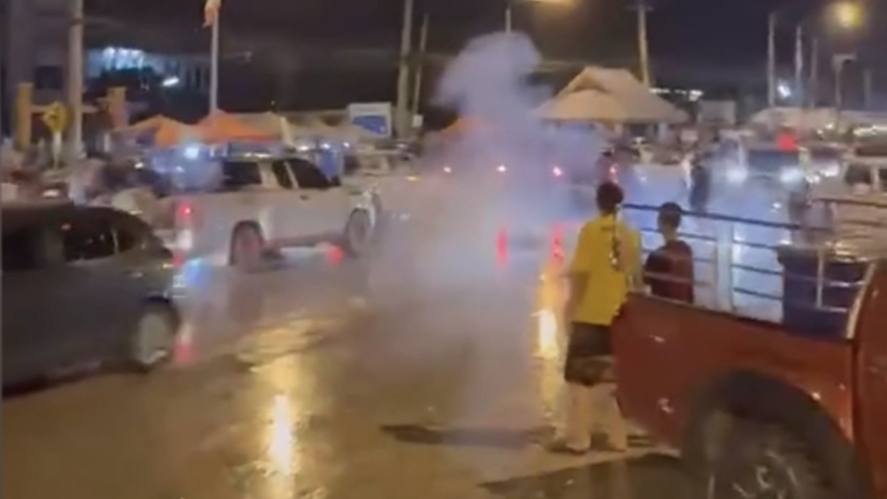 ส่งท้ายสงกรานต์ วัยรุ่นยกพวกตี-ขว้างระเบิดปิงปอง คาดปมลวนลามสาว