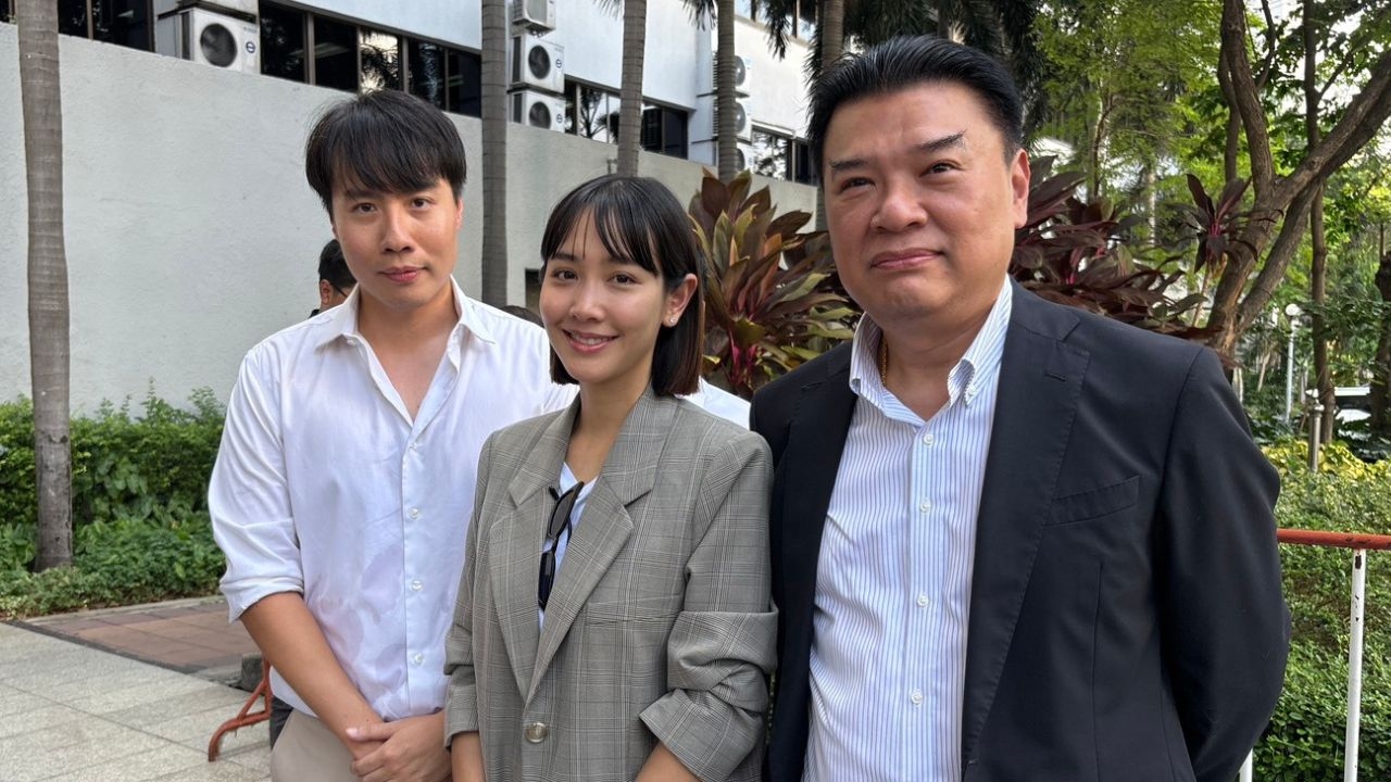 มิน พีชญา เปิดใจหลังศาลให้ประกันตัวสู้คดีดิไอคอน ด้าน เคลวิน ยืนยันพร้อมอยู่เคียงข้าง