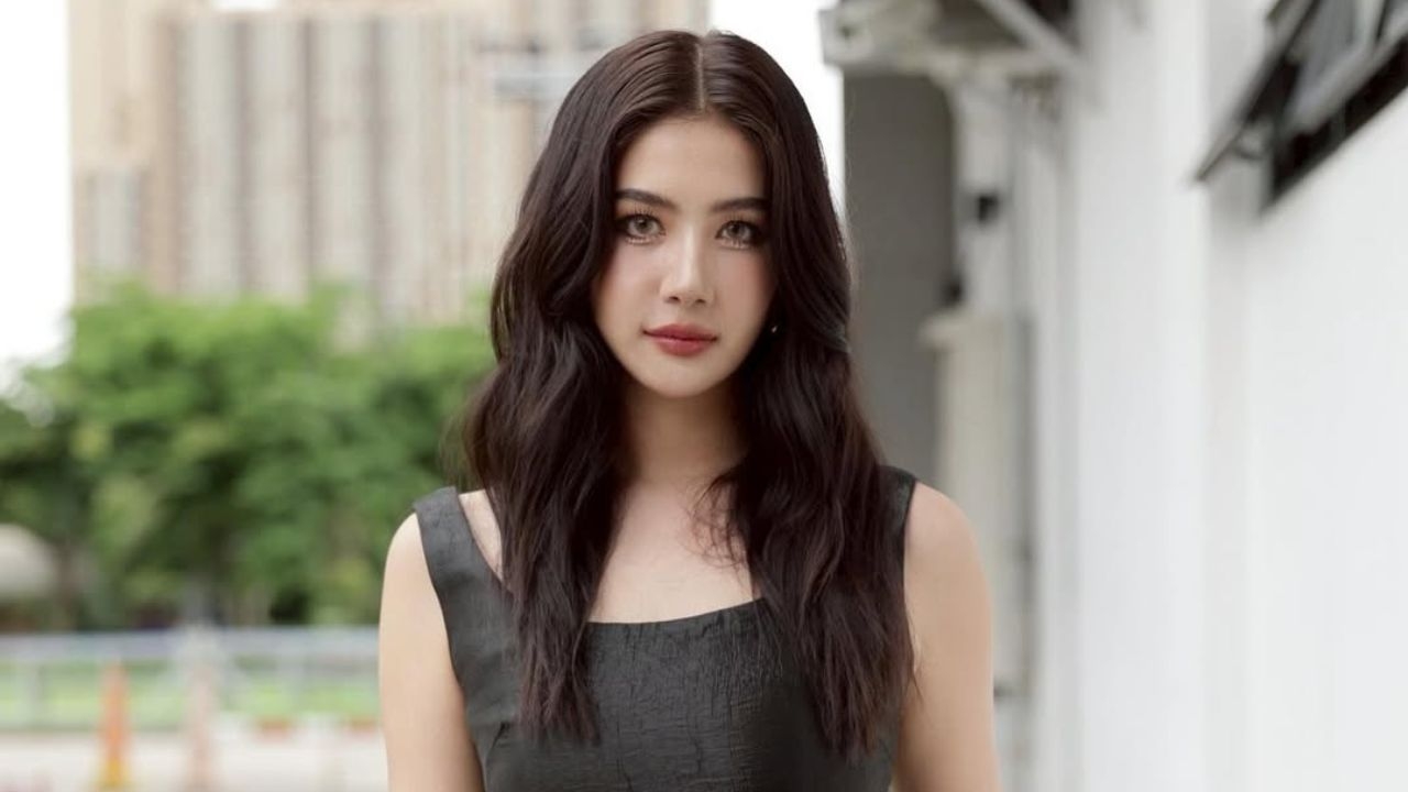 มะเหมี่ยว พรชดา นางเอกช่อง 7 เป็นแอร์โฮสเตสสำเร็จตามฝัน กว่าจะมีวันนี้ไม่ง่าย