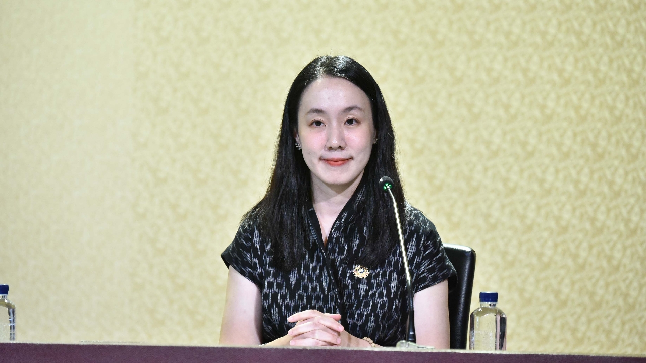 ครม. อนุมัติโครงการก่อหนี้ผูกพันข้ามปี 45 รายการ วงเงินกว่า 1.11 แสนล้านบาท