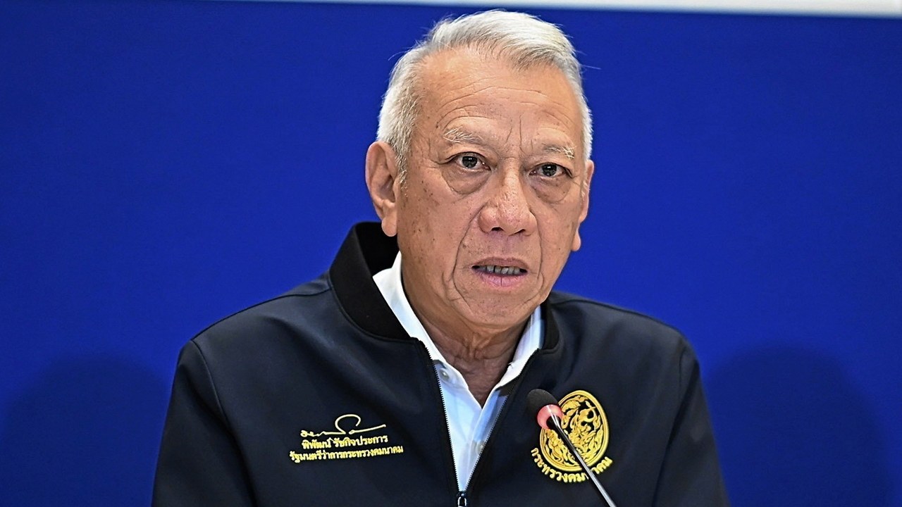 "พิพัฒน์" คุมเข้มค่าตั๋วเครื่องบิน หลังสายการบินจ่อปรับขึ้นเกินเพดานราคาที่กำหนด