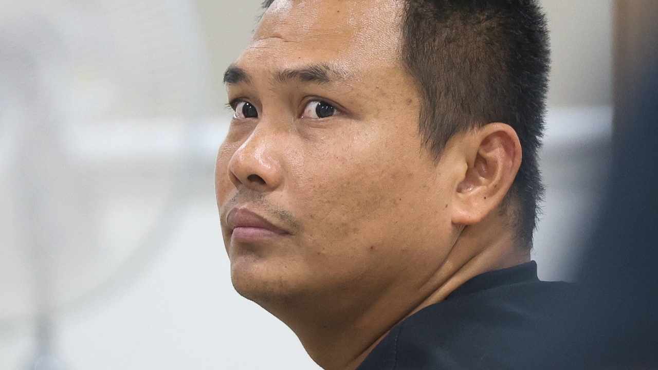 จ่อปิดอีก 2 บัญชีโซเชียล ช่อง “เบิร์ด วันว่างๆ” เจ้าตัวถึงไทยแล้ว