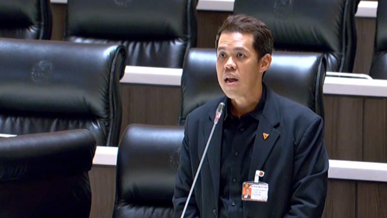 ปชน. ข้องใจ “โสภณ” ดองชื่อ “ณัฐพงษ์” นั่งผู้นำฝ่ายค้าน ทวงถามกลางสภาฯ จะส่งชื่อแต่งตั้งเมื่อใด