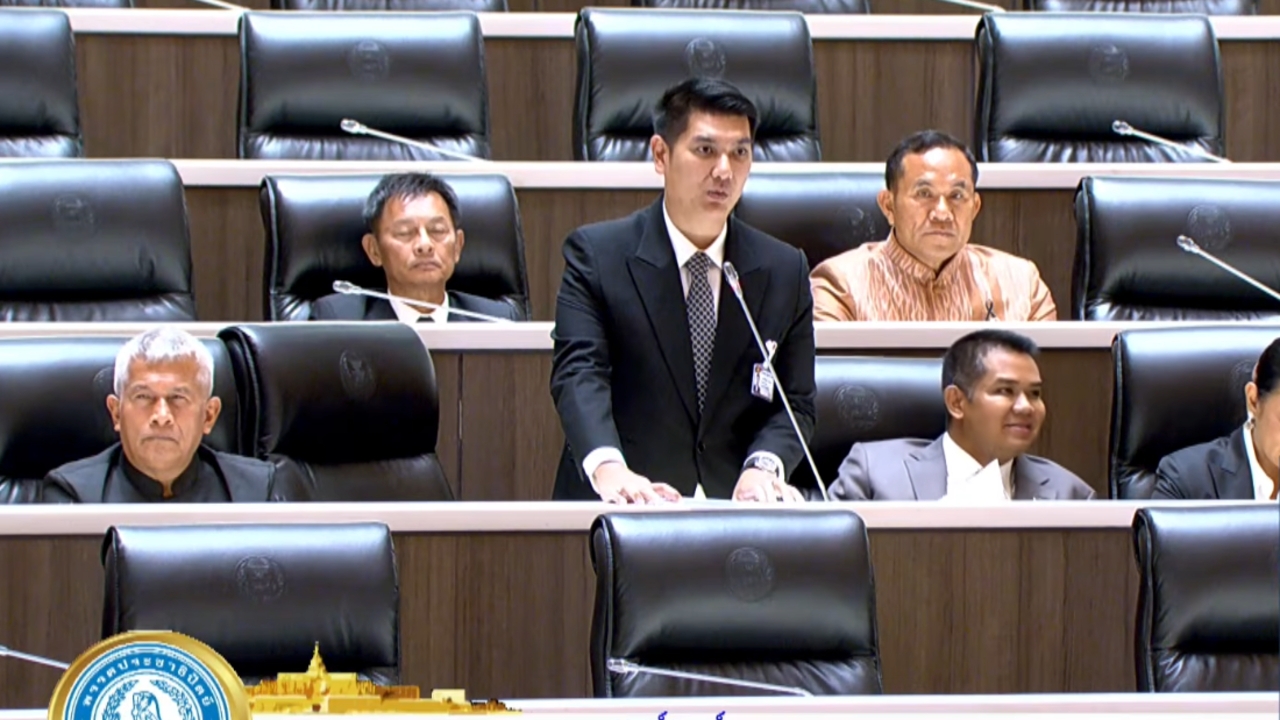 ปชป. โวย 6 เดือนเยียวยาน้ำท่วมอืด ทวงงบซ่อมบ้าน 1,000 ล้าน จี้จ่ายเงินเกษตรกรด่วน