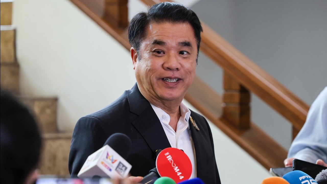 “สุริยะ” ซัดข่าวบิดเบือนกล่าวหาหลานชายวิ่งเต้นของาน ขู่ฟ้องหากยังใส่ร้ายไม่หยุด