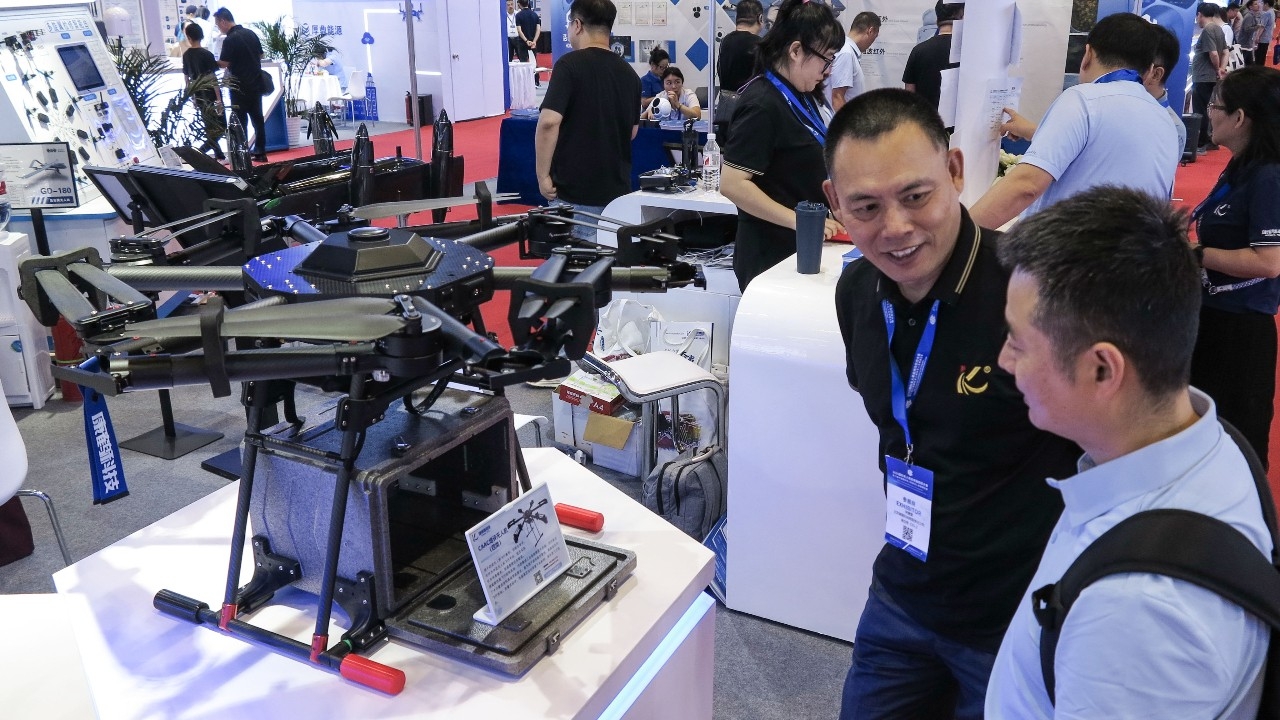 ปักกิ่งสั่งแบน "ขายโดรน" ทั่วเมือง เริ่ม 1 พ.ค.  คุมเข้มความมั่นคง-ต้องมีใบอนุญาตก่อนบิน