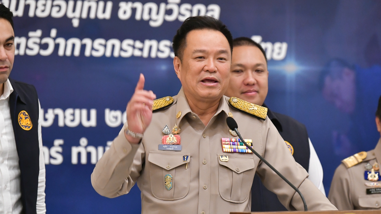 ชงครม. 5 พ.ค. นี้ ออก พ.ร.ก.กู้เงิน 4 แสนล้าน-ไทยช่วยไทยพลัส แจกคนละ 4,000 บาท 13 ล้านคน