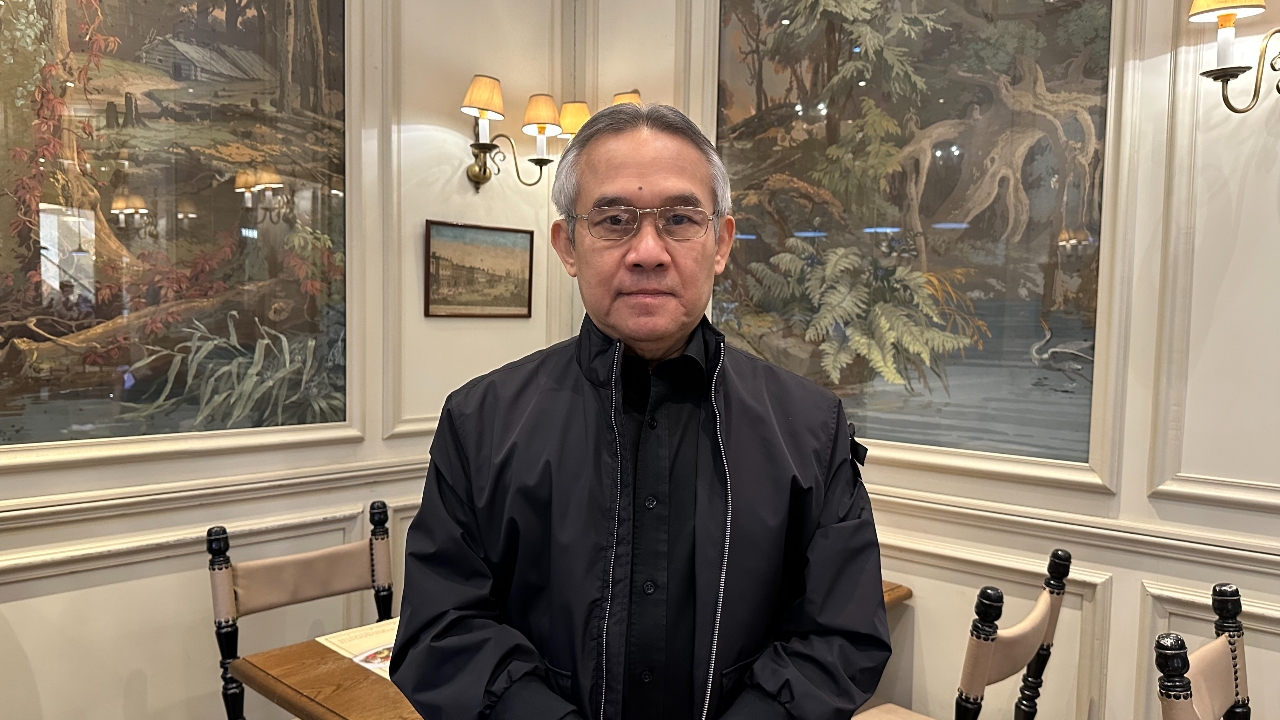 “สุรเดช” จี้รัฐบาลจริงจังแก้ฝุ่น PM2.5 สร้างหอคอยฟอกอากาศ คู่เครื่องฟอกอากาศ