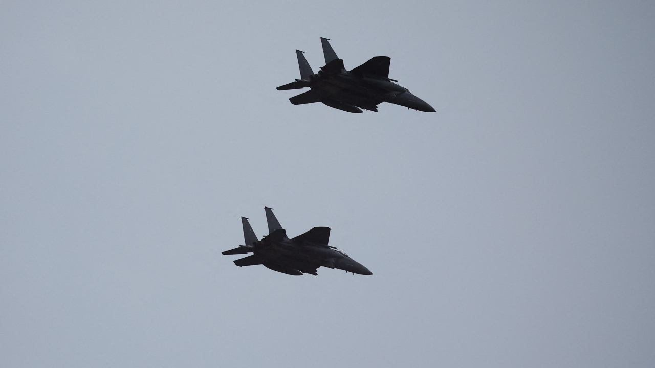 ผลสืบสวนชี้ F-15K เกาหลีใต้บินชนกัน เหตุนักบินถ่ายรูปเป็นที่ระลึก