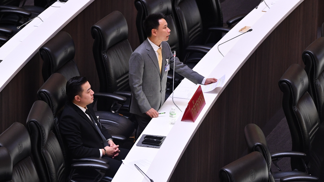 “อรรถกร” กระทุ้งรัฐบาลเร่งรับมือ “ภาวะโลกเดือด” ชี้อุณหภูมิพุ่งกระทบสุขภาพ-แรงงาน-คุณภาพชีวิตคนไทย