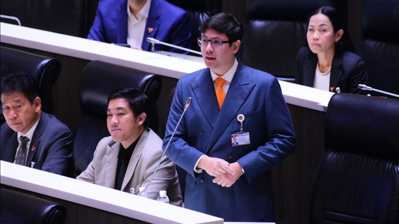 “โรม” แฉเครือข่าย “เสี่ยตือ” กักตุนน้ำมันโยงบิ๊กการเมือง “เอกนัฏ” ลั่นจับหมดไม่สนพรรคใคร