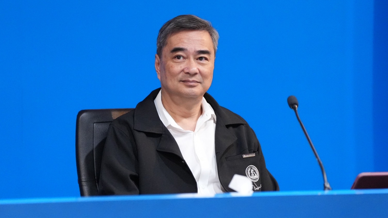 “อภิสิทธิ์” ดีใจ รัฐบาลเดินหน้าพูดคุยสันติสุขชายแดนใต้ แนะ 2 ข้อเร่งสะสาง