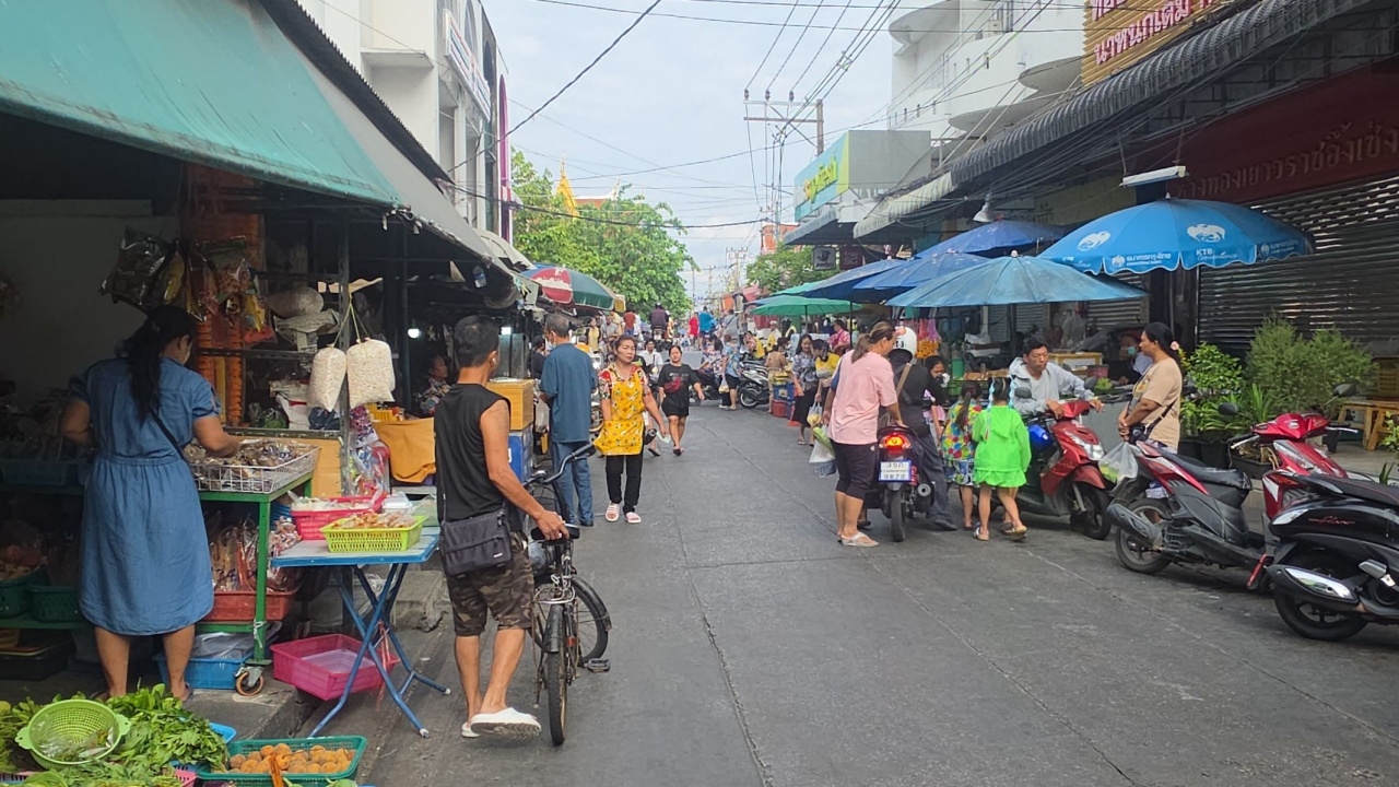 สงกรานต์พระประแดง 2569 "ชาวบ้าน-นักท่องเที่ยว" เริ่มจับจองพื้นที่เล่นน้ำแล้ว