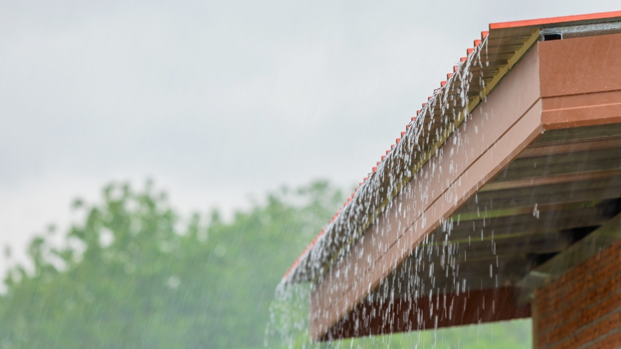 ประกาศฉบับ 2 เตือน "พายุฤดูร้อน" เช็กจังหวัดเตรียมรับมือฝนฟ้าคะนอง ลมกระโชกแรง