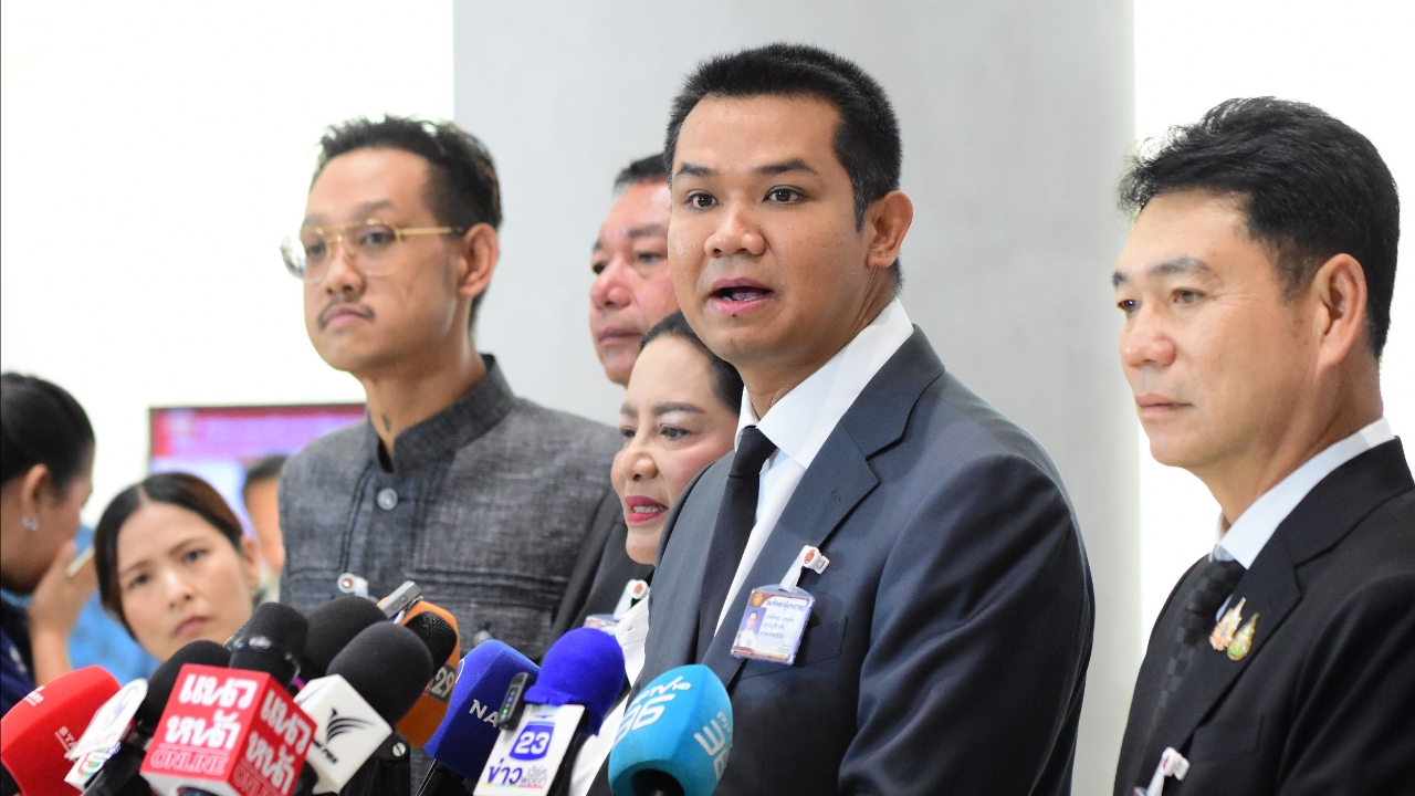 "ชัยชนะ" สยบข่าวลือพรรคแตก ยัน 21 สส. ประชาธิปัตย์เป็นหนึ่งเดียว