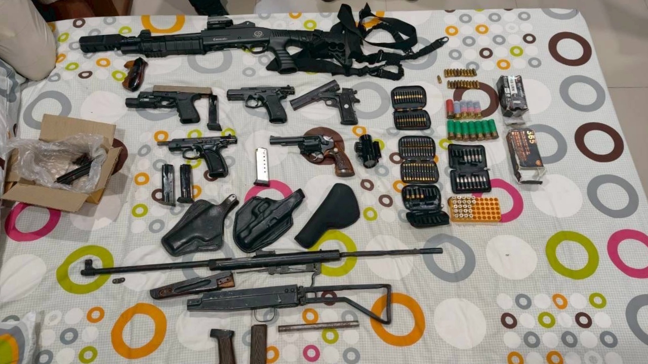 "ตำรวจไซเบอร์" รวบแก๊งขาย "ปืนเถื่อน" ทางออนไลน์ สารภาพทำมานานหลายปีแล้ว