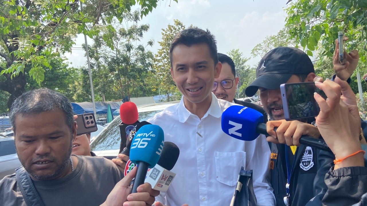 "ชนนพัฒฐ์ นาคสั้ว" รอดคุก ศาลให้ประกัน 1 ล้านบาท ห้ามเดินทางออกนอกประเทศ