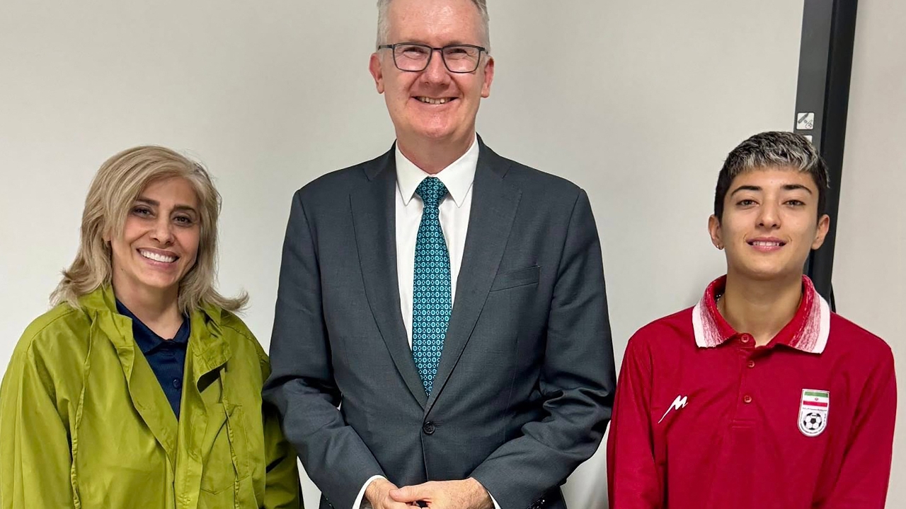 สมาชิกทีมฟุตบอลหญิงอิหร่าน 1 รายเปลี่ยนใจ ขอยกเลิกขอลี้ภัยในออสเตรเลีย เตรียมเดินทางกลับประเทศ