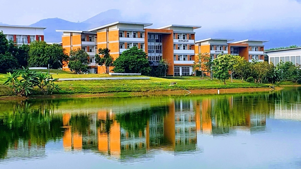 โรงเรียนกำเนิดวิทย์ ประกาศรายชื่อผู้ผ่านการสอบคัดเลือกเข้าเป็นนักเรียนชั้น ม.4 แล้ว