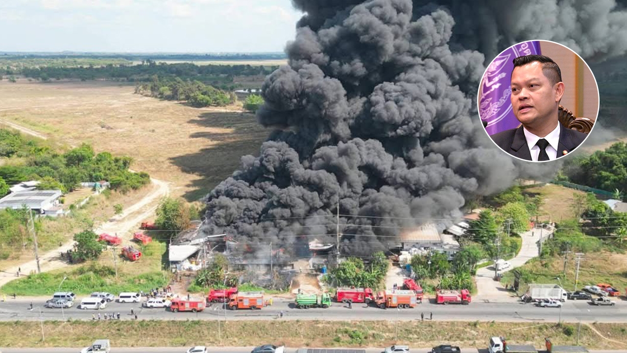 “ธนกร” สั่งคุมเข้ม หยุดกิจการ-ห้ามเคลื่อนย้ายกากอุตสาหกรรม เหตุเพลิงไหม้โรงงานรีไซเคิลปราจีนบุรี 