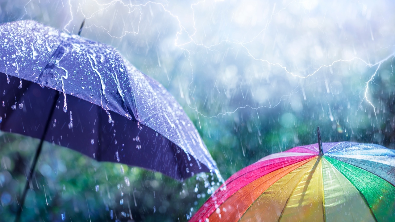 กรมอุตุฯ เตือน "พายุฤดูร้อน" หลายจังหวัดรวม กทม. เสี่ยงฝนตกหนัก เช็กเลยที่ไหนบ้าง