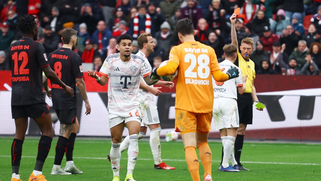Bayern Munich Draws with Bayer Leverkusen Despite Playing with 9 Men in Bundesliga Clash