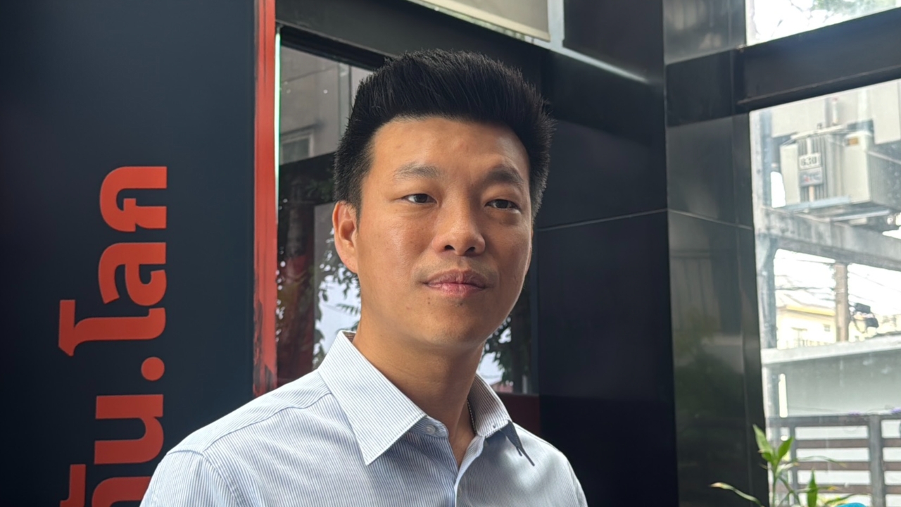 “เท้ง” ยันรู้เที่ยงนี้ ปชน. ส่งคนชิงเก้าอี้ประธานสภาฯ หรือไม่ ขู่มีไทม์ไลน์ซักฟอกรัฐบาลแล้ว 