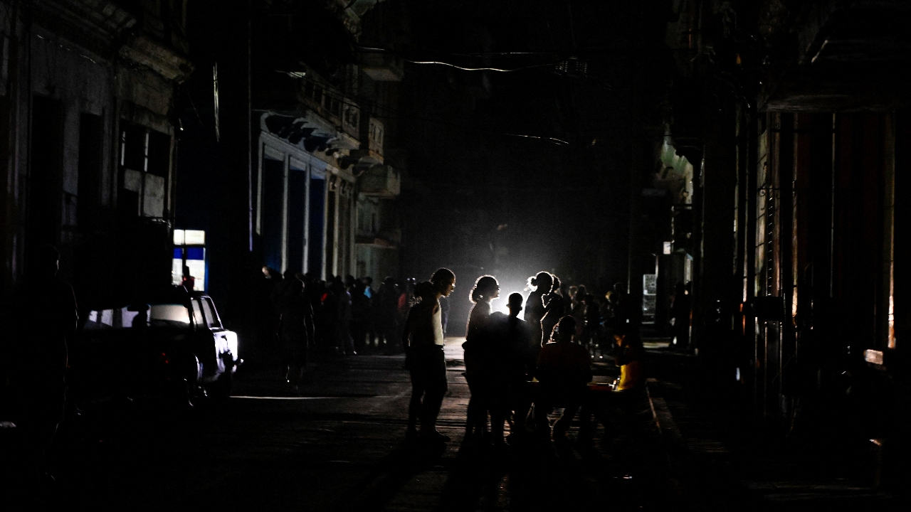 คิวบาไฟฟ้าดับครั้งใหญ่ค่อนเกาะ เผชิญแรงกดดันสหรัฐฯ ตัดช่องทางน้ำมัน