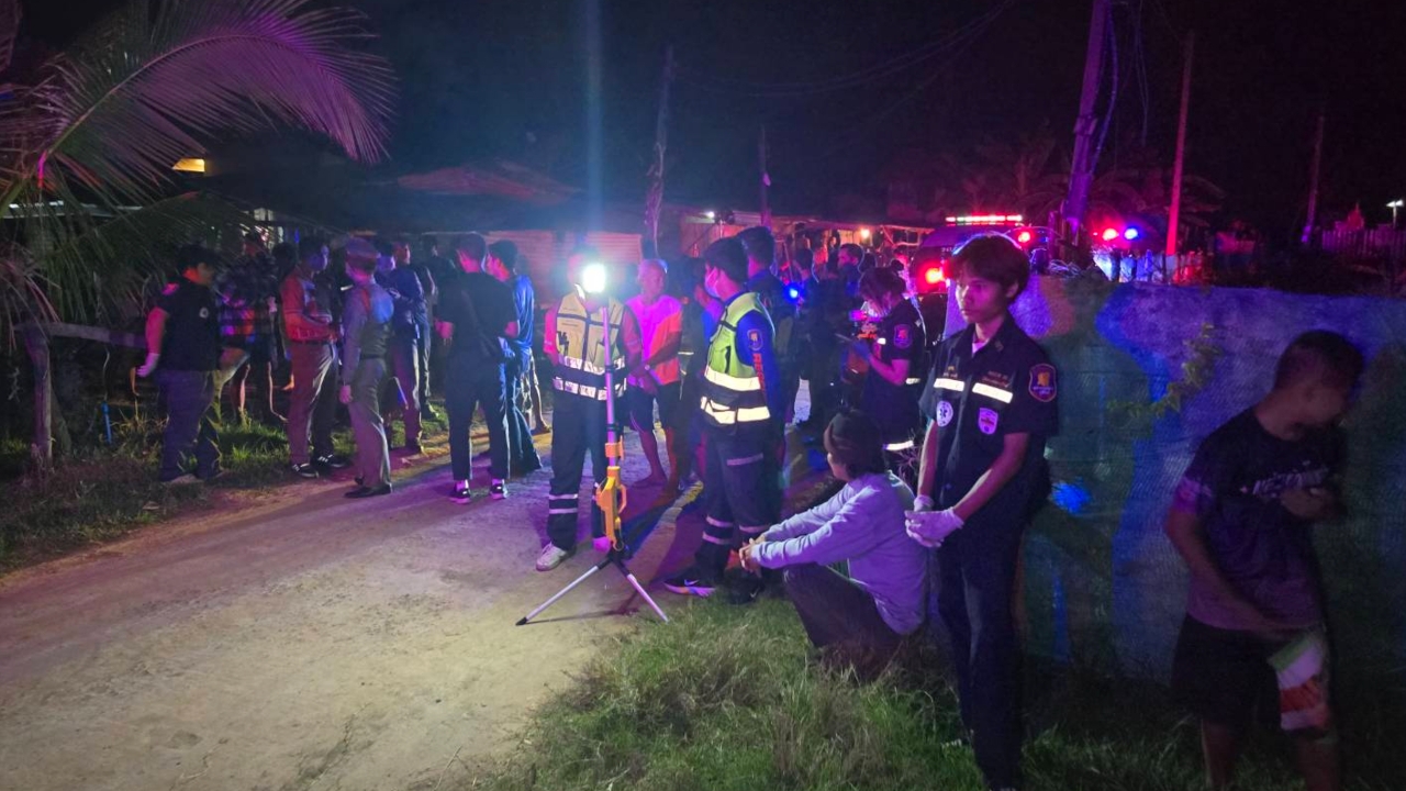 ฟางเส้นสุดท้าย ลุงวัย 71 ใช้จอบตีหัวเพื่อนบ้านวัย 63 ดับ หลังโดนดูถูก “ไอ้คนจน” นาน 2 ปี