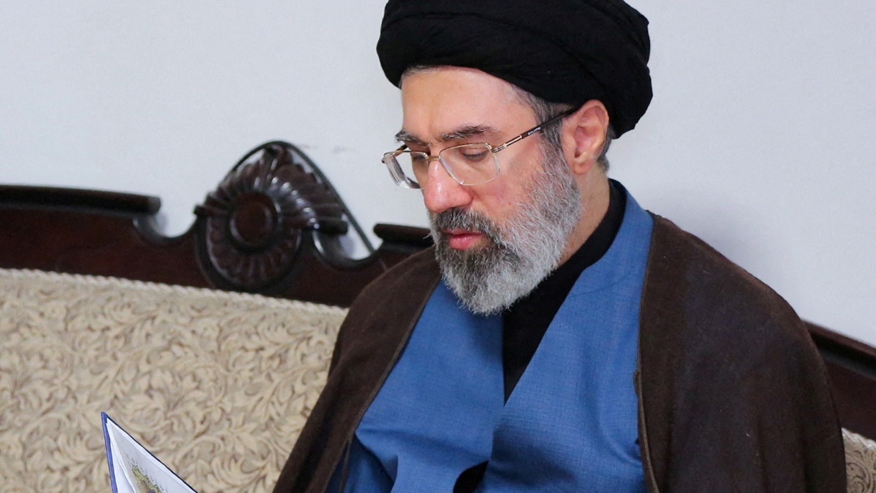 สภาอิหร่านลั่น ชื่อของ “คาเมเนอี” จะคงอยู่ต่อไปในฐานะผู้นำอิหร่าน